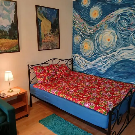 Meadow View 10 *